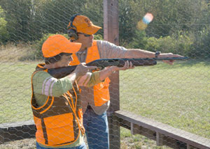 Shotgun skills instruction. Photo: Bob Swingle, ODFW