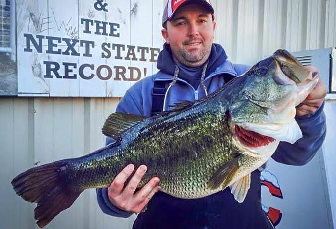 The Tennessee state record for largemouth bass, caught by Gabe Keen. Image from Richard Simms, Scenic City Fishing Charters.