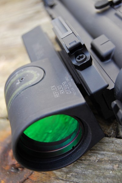 The RX30 sports a 42mm objective lens with a 6.5 MOA dot.