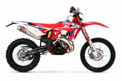 2014 Beta RR 2 Stroke Race Edition (Available in 250 and 300cc) .