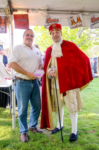 Who wouldn’t want to meet the Smelt King the evening of May 2, 2014 with free smelt samplings along the lower Niagara River in Lewiston, New York? Image by Wayne Peters (wayne861.smugmug.com).