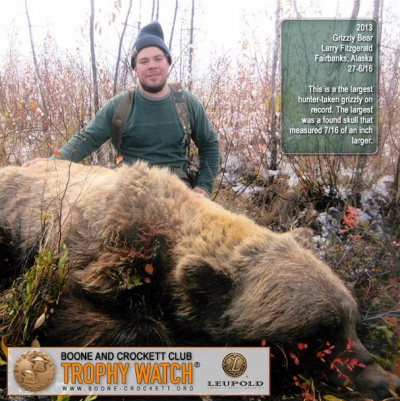 Larry Fitzgerald with his record grizzly.