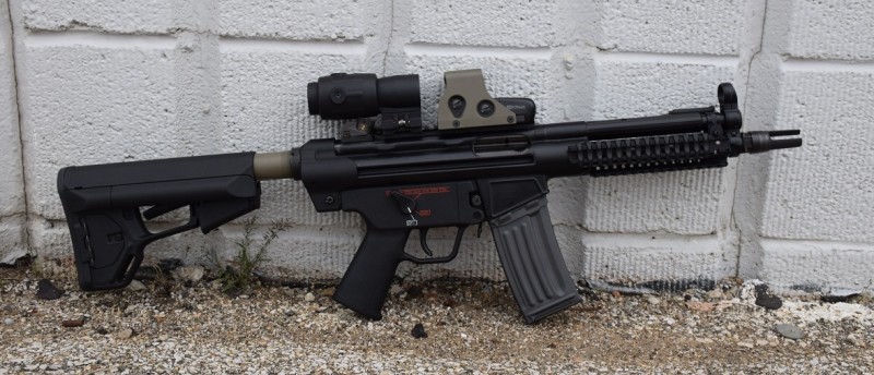 A D300P equipped with a Spuhr AR stock adapter.