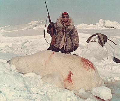 The world record polar bear was the result of a hunt out of Kotzebue, Alaska in 1963. The bear, shot by Shelby Longoria, weighed more than half a ton and had a skull measurement 1/16 of a inch under 30 inches.