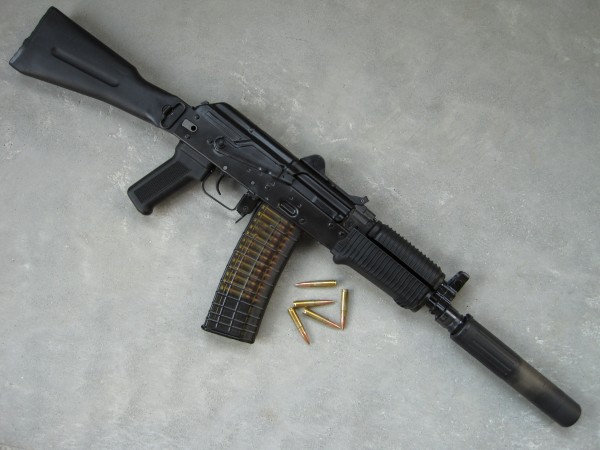 A shorty AK build in 300 BLK. We'd love to see a commercially available version of this. Image from AAC Blog.