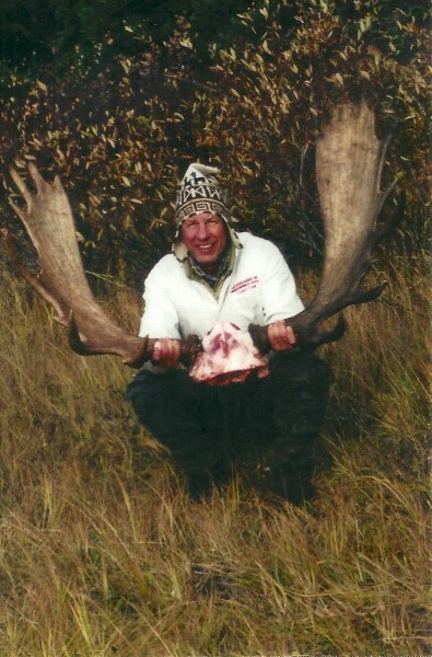 Dennis Dunn with his trophy's antlers. Image courtesy Dennis Dunn.
