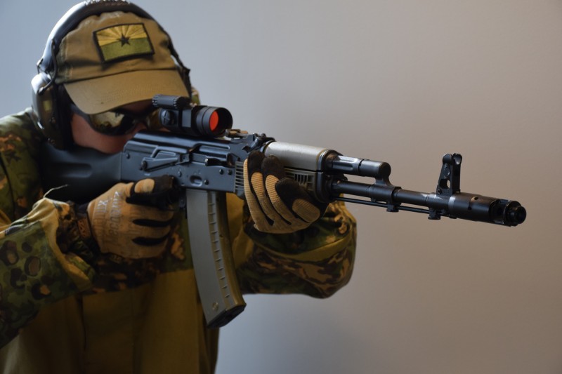 AK users can obtain a lower one-third cowitness with the ACO and their iron sights using an RS Regulate AKM mount. Image by Matt Keeler.