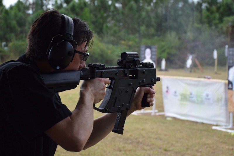 Kevin from SGM Tactical shoots the 9x19mm Kriss Vector submachine gun.