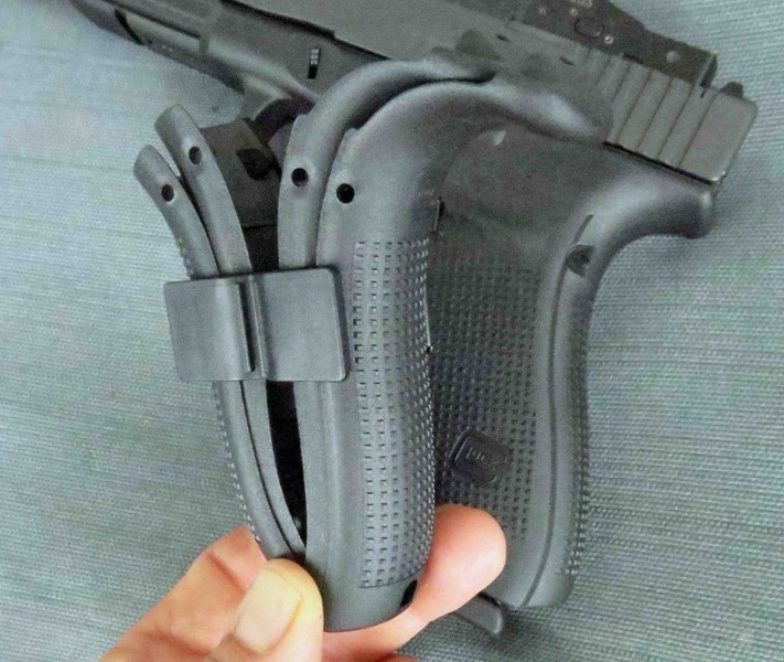 The backstraps included in the Glock 40 Gen4 MOS package.