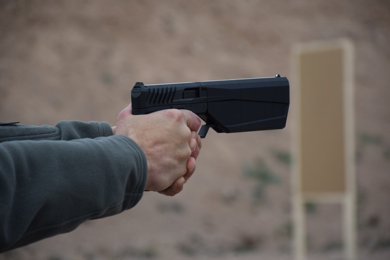 Despite the large integral suppressor, the Maxim 9 is still quite nicely balanced.